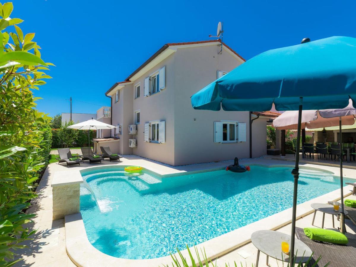 Holiday Home Villa Valentina By Interhome Loborika Exterior foto